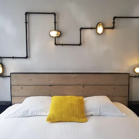 Otel Upstairs