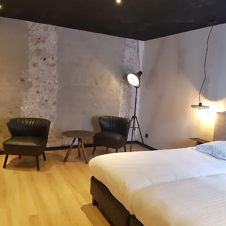 Upstairs Otel Oostende