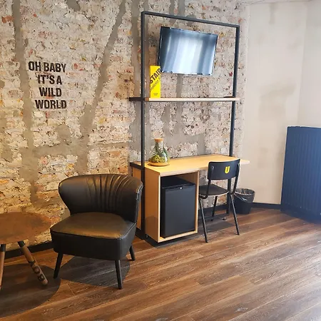 Otel Upstairs