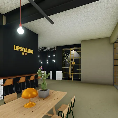 Otel Upstairs 3*