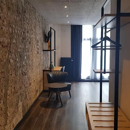 Upstairs 3* أوستيند
