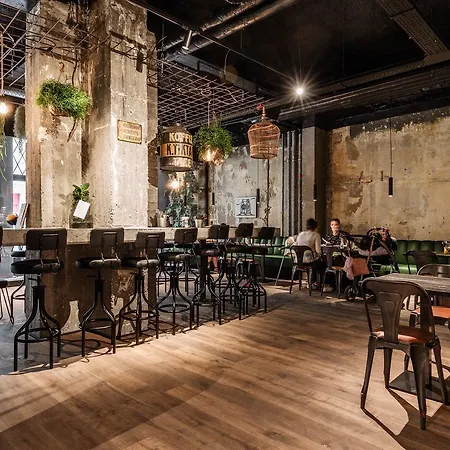 فندق Upstairs أوستيند