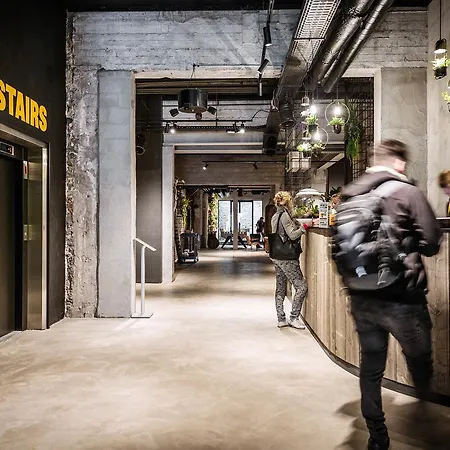 Upstairs 3* Oostende