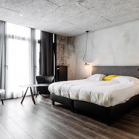 Upstairs 3*