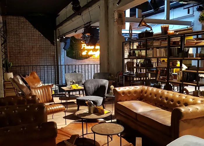 Upstairs Hotel Ostend