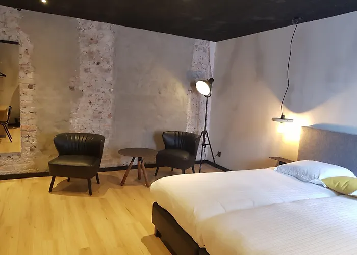 Upstairs Hotel Ostend