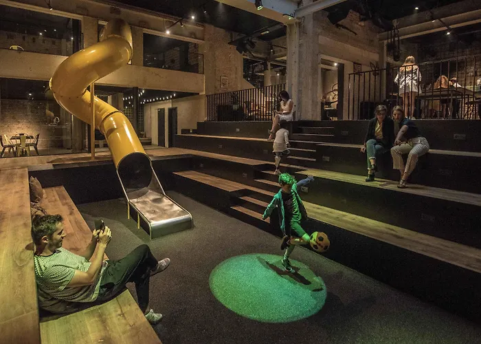 Upstairs Hotel Ostend