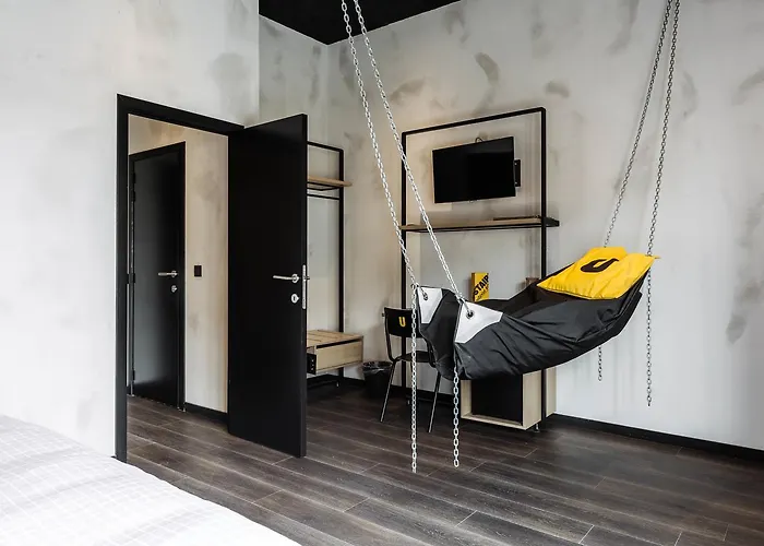 Upstairs Hotel Ostend