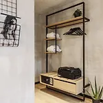 Отель Upstairs Остенде